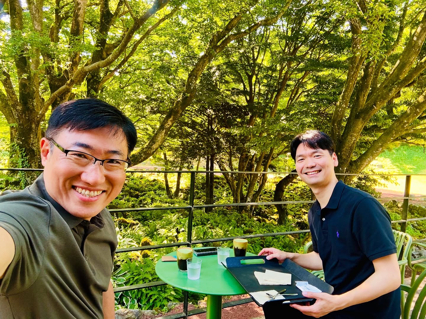 벌써 인연맺은지 10년, 서로의 분야를 존중하면서 일과 삶 밸런스 이야기들… @idntt365