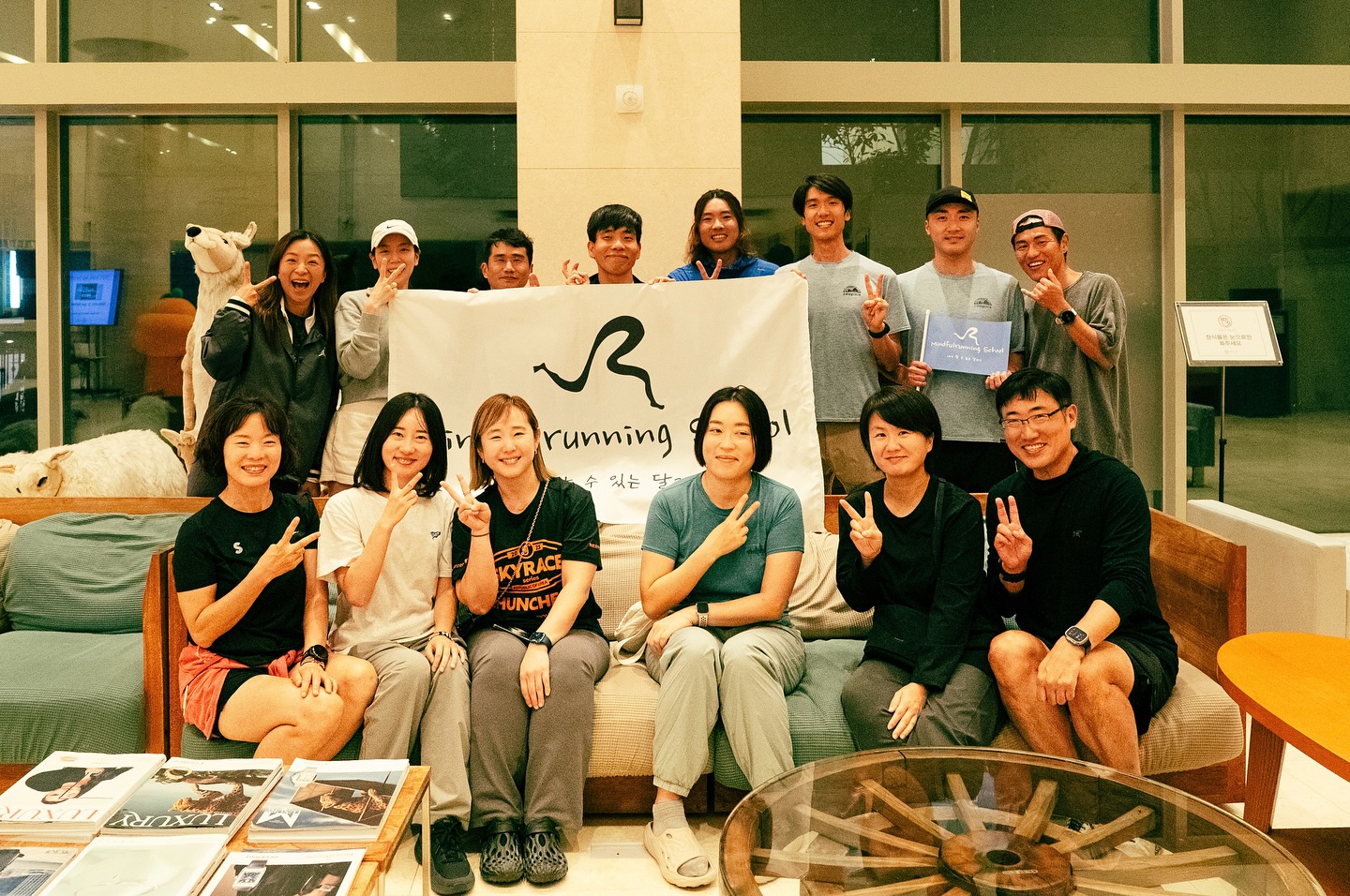 TRANSJEJU 2025 마인드풀러닝 @sung.woo.kimm 김성우 코치님 포함 27명의 마인드풀러너가 Joy of Running 각자의 방식대로 향연합니다